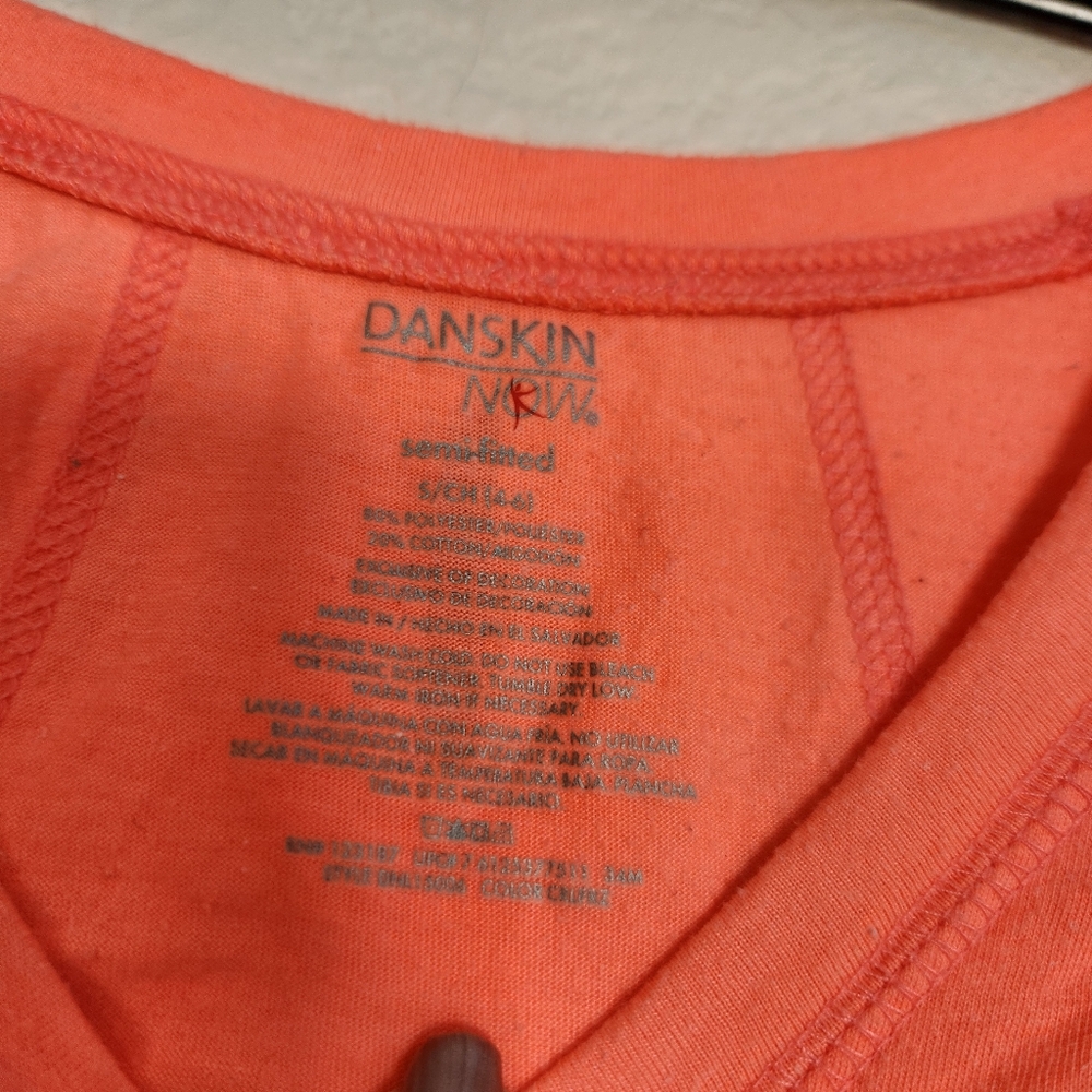 Danskin Coral‎ Short-Sleeve V-Neck Active Tee w/ Side Ruching, Size S - Picture 3 of 7